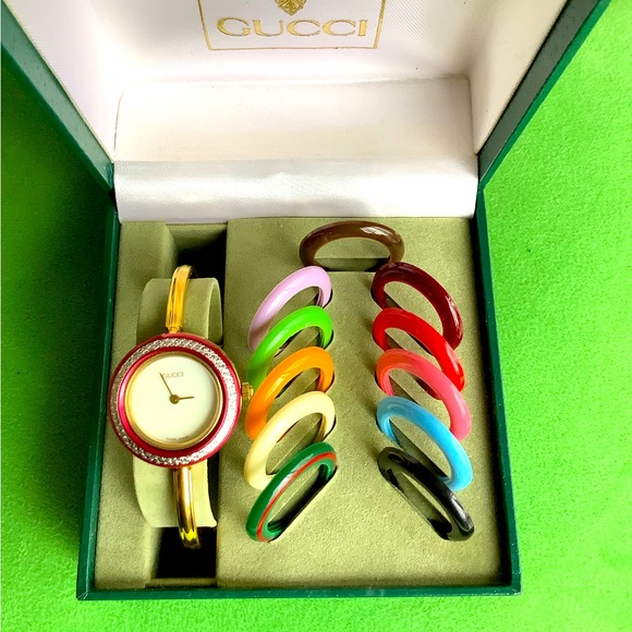 GUCCI bangle watch NICE and DRESSY 🔥🔥🔥 - Picture 12 of 15
